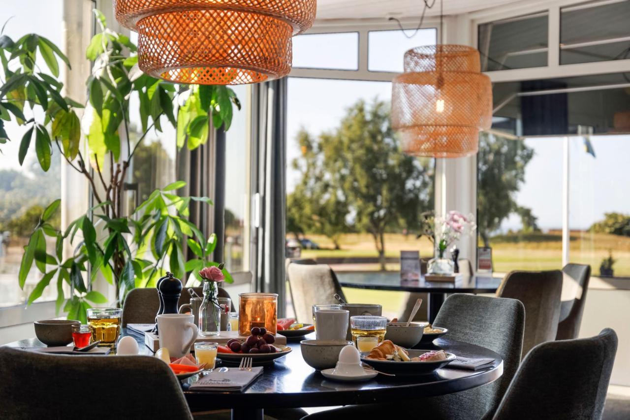 Ringenaes Hotell & Konferens 할름스타드 외부 사진