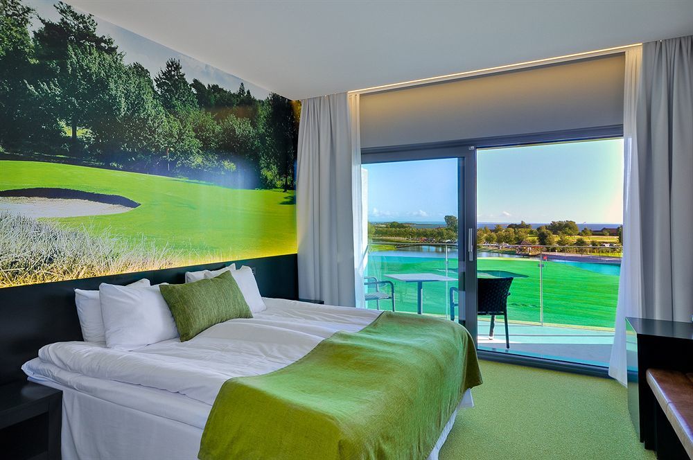 Ringenaes Hotell & Konferens 할름스타드 외부 사진