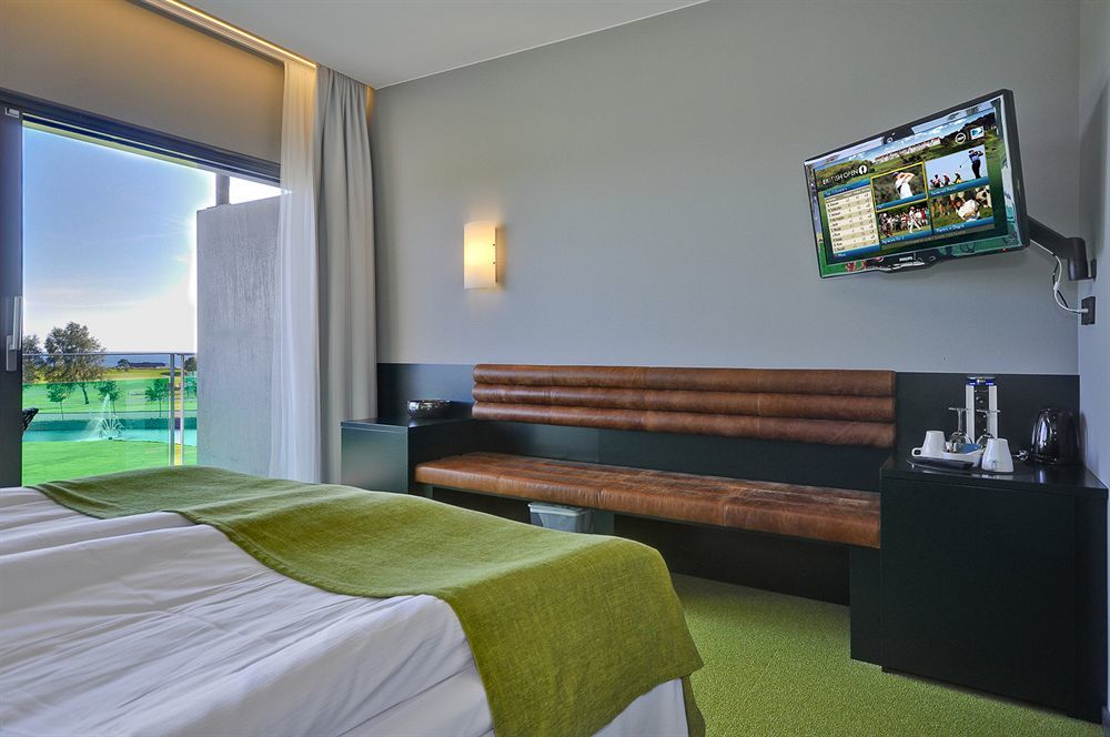Ringenaes Hotell & Konferens 할름스타드 외부 사진